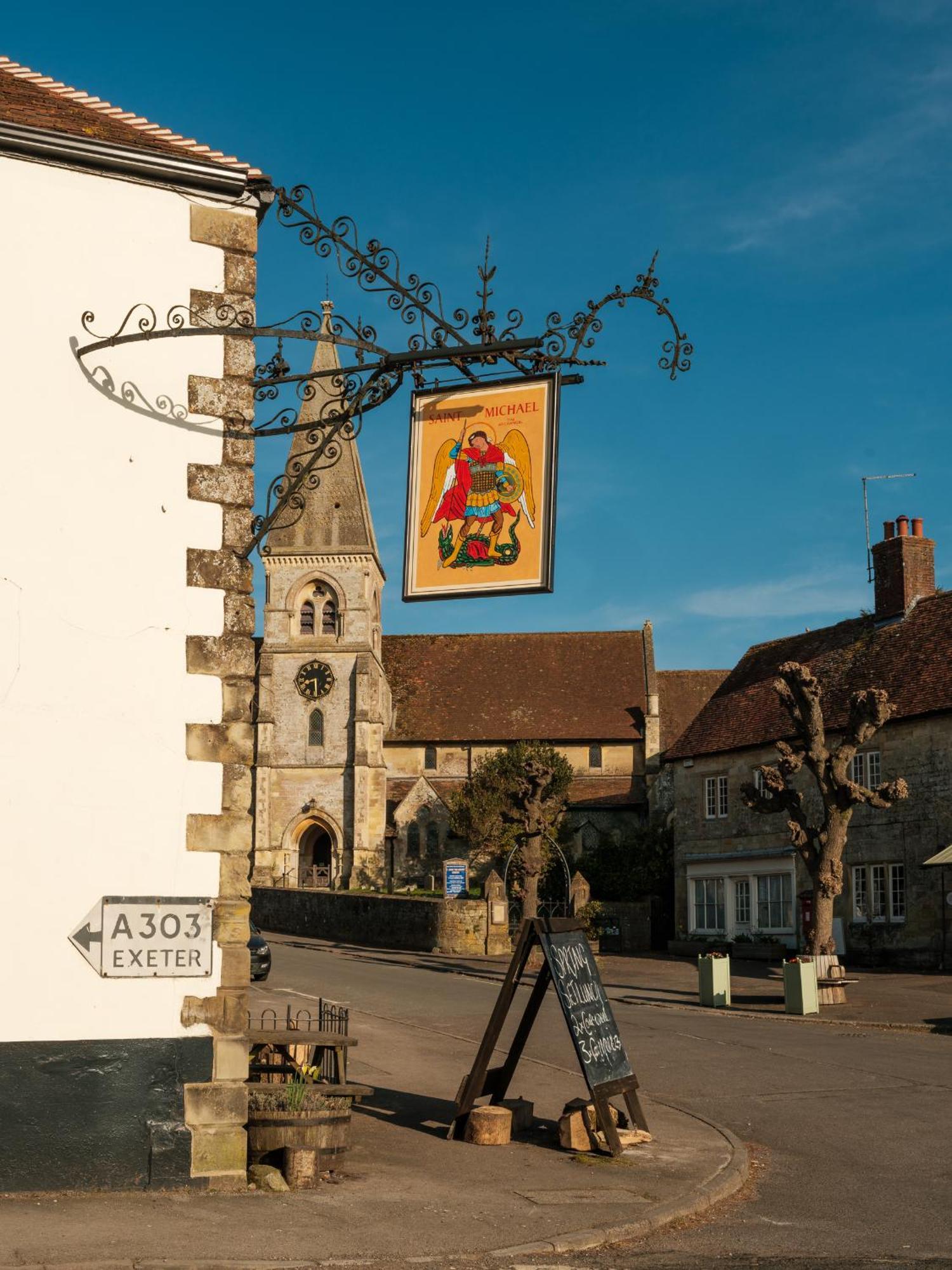 Hotel The Grosvenor Arms Hindon Exteriér fotografie